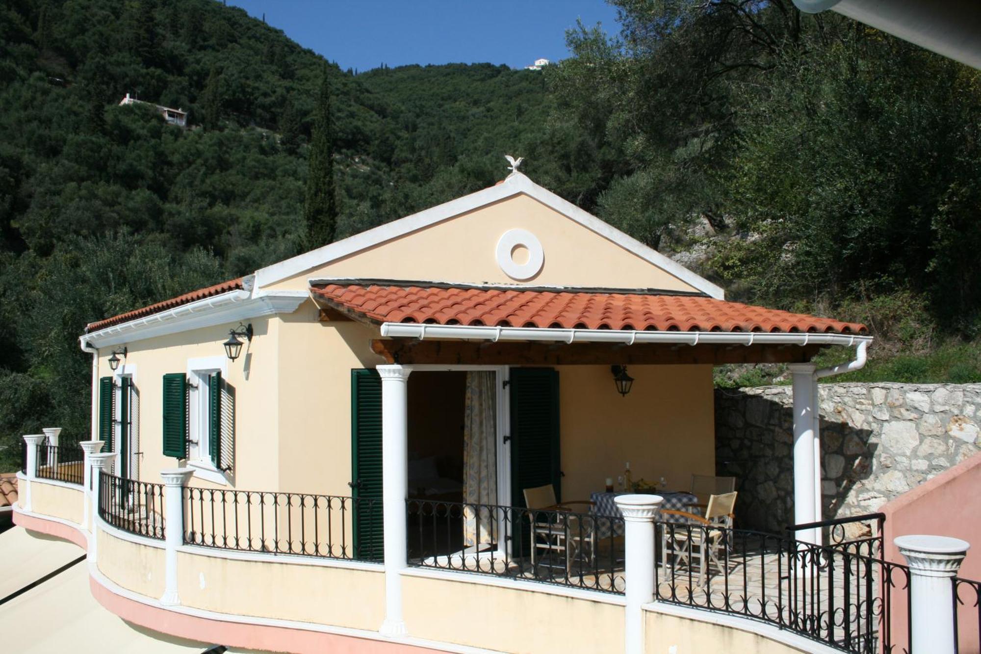 Frosso Bay